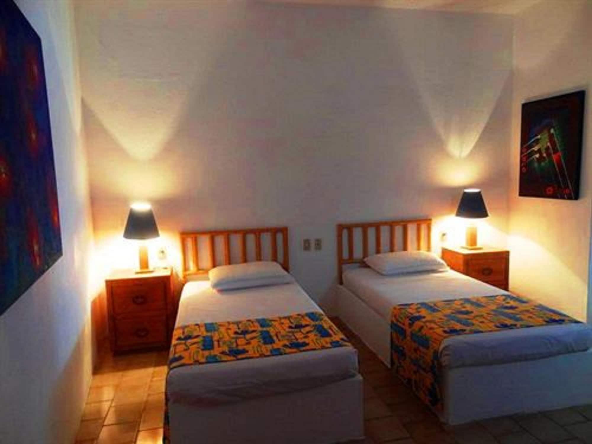 Emperador Vallarta Beachfront Hotel And Suites Puerto Vallarta Luaran gambar