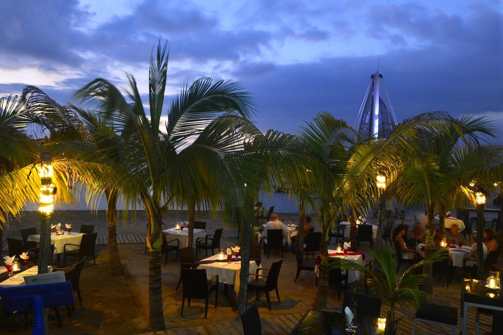 Emperador Vallarta Beachfront Hotel And Suites Puerto Vallarta Luaran gambar